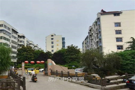 城北荣华铭城3室2厅1卫116m2